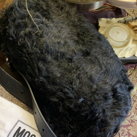 Authentic MOSCHINO Fur/Leather zip belt bag - Picture 15 of 16